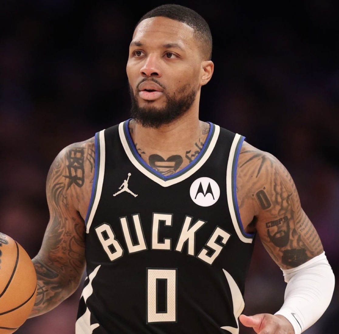 从替补席一 从替补席一