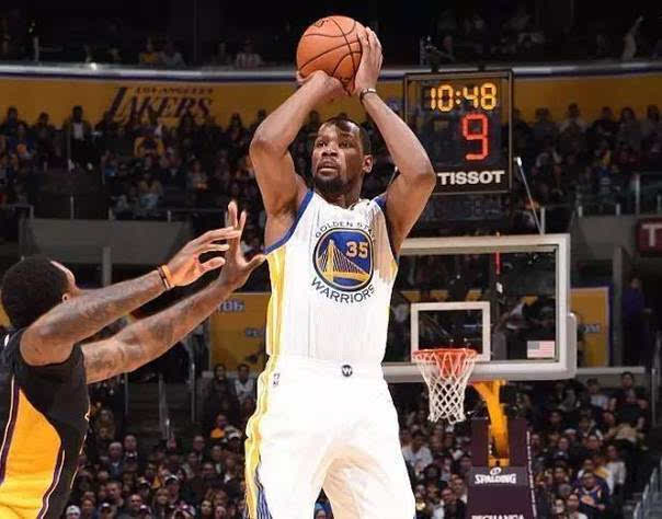 进入下半场 进入下半场