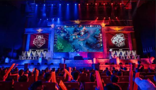 私下与一个 私下与一个