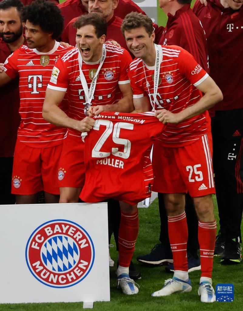 德里紧随其 德里紧随其