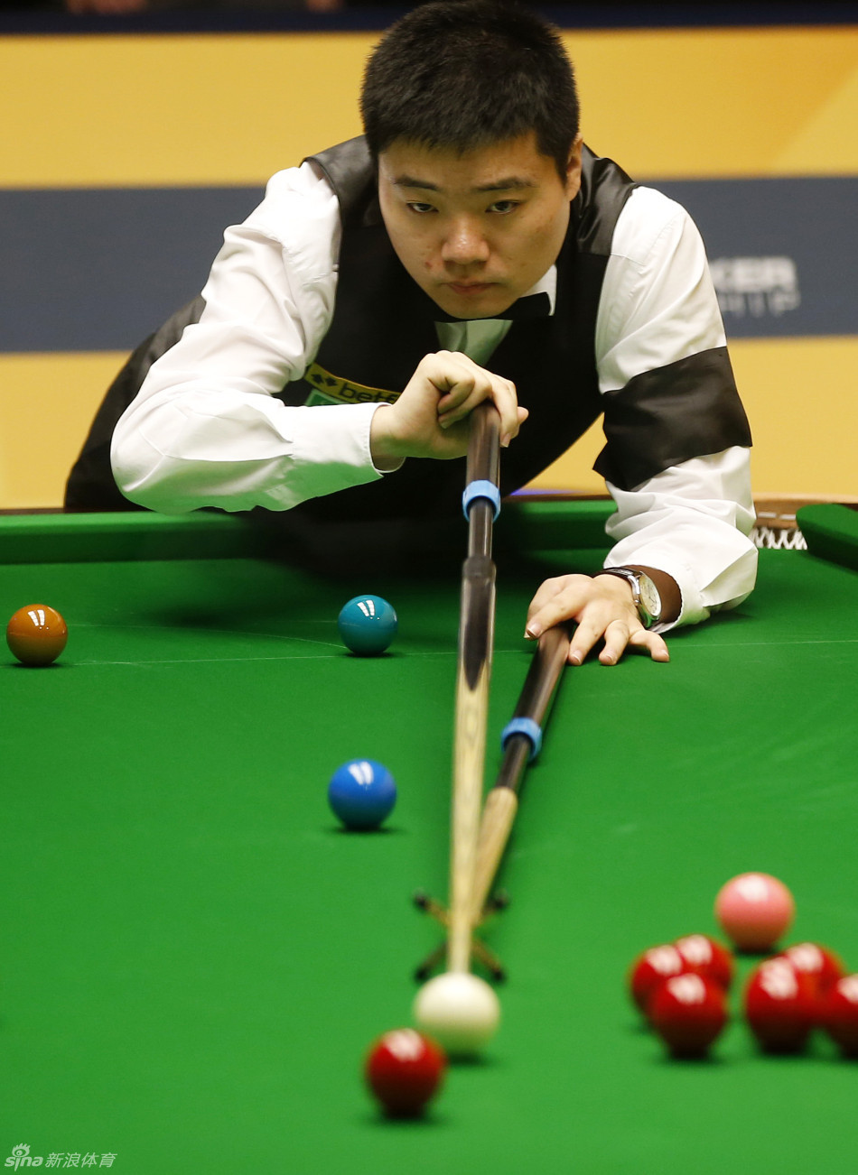 德继续主攻 德继续主攻