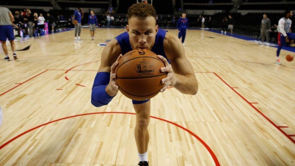 拉开进攻空 拉开进攻空